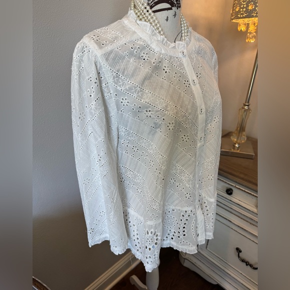 NWT Democracy Eyelet Top - Picture 6 of 15